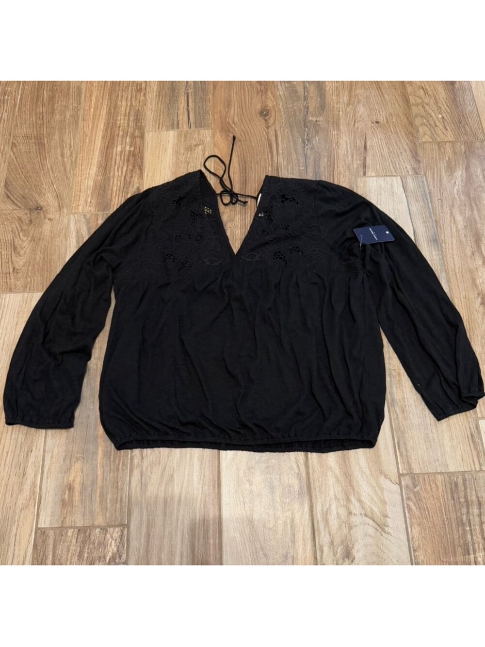 NWT Lucky Brand Floral Cutwork Knit Top Black - Picture 2 of 5